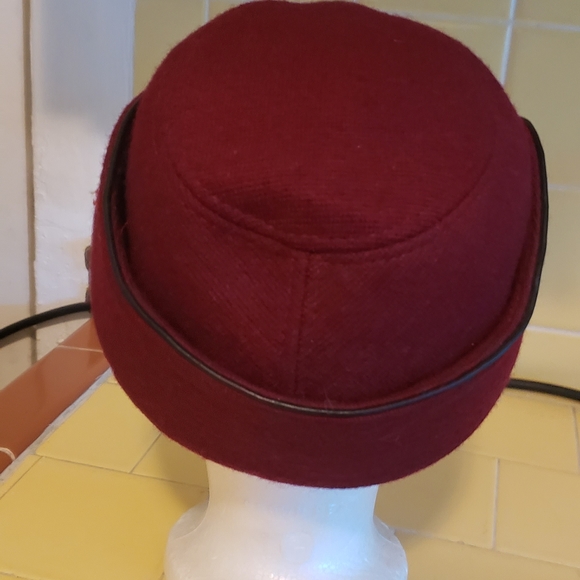 hat - Picture 9 of 12